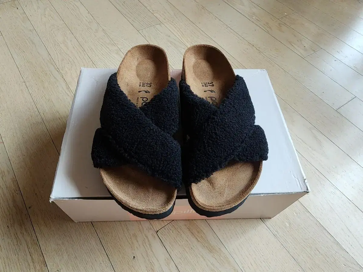 Plush cora best sale platform birkenstock